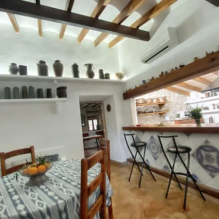 Spacious With Mountain View In *