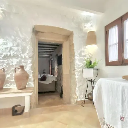 Apartment Spacious With Mountain View In Pollenca