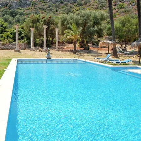 Apartment Spacious With Mountain View In Pollenca